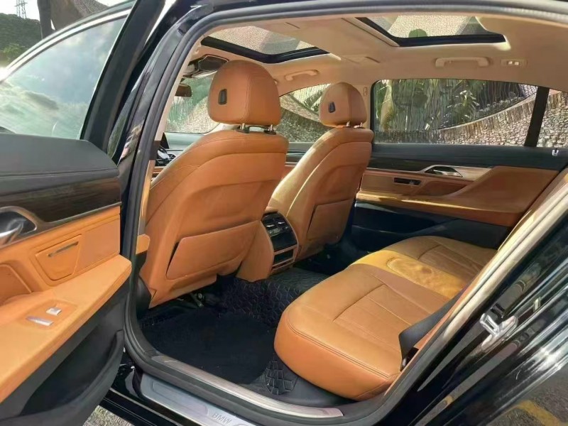 广州18年宝马7系4