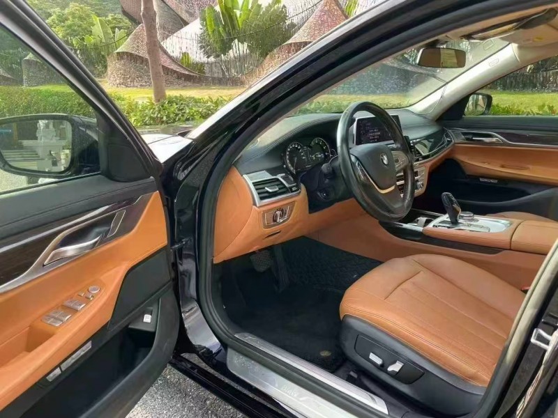 广州18年宝马7系5