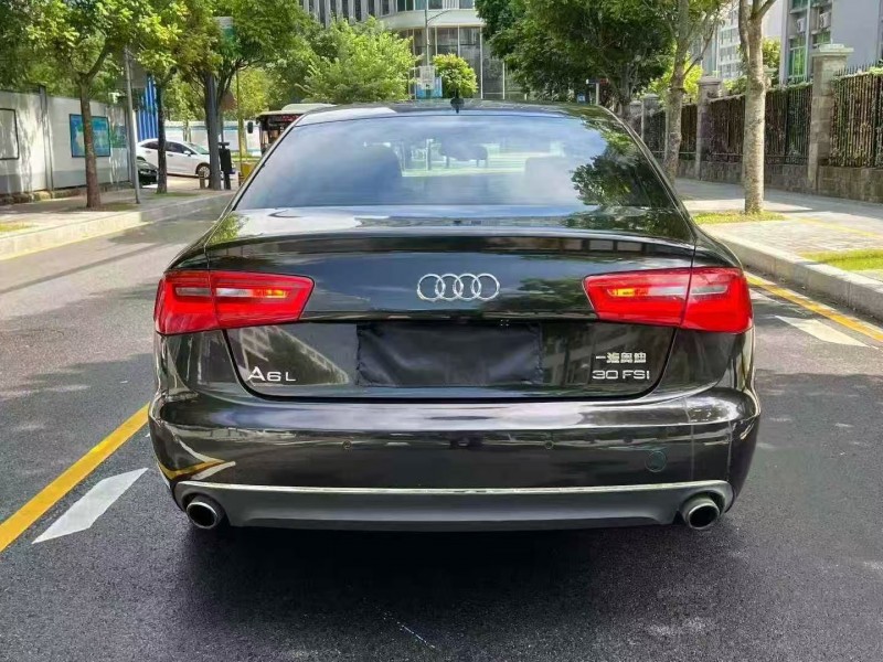 广州15年奥迪A6L9