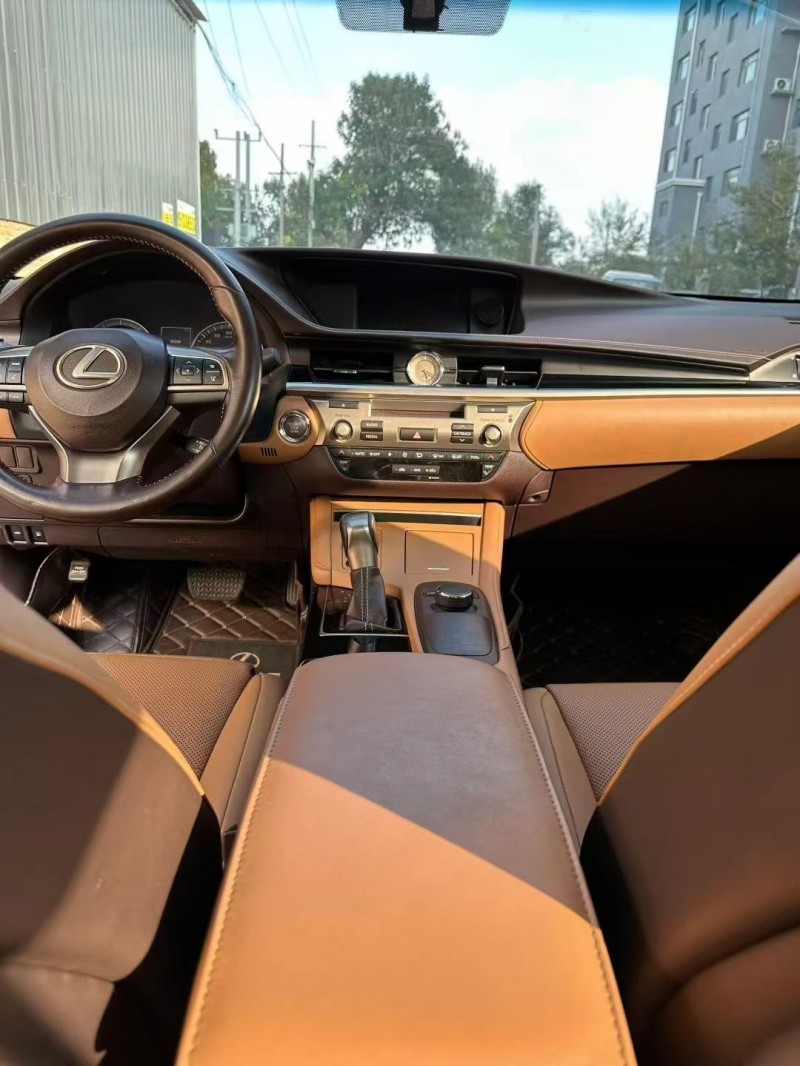 潍坊18年雷克萨斯ES6
