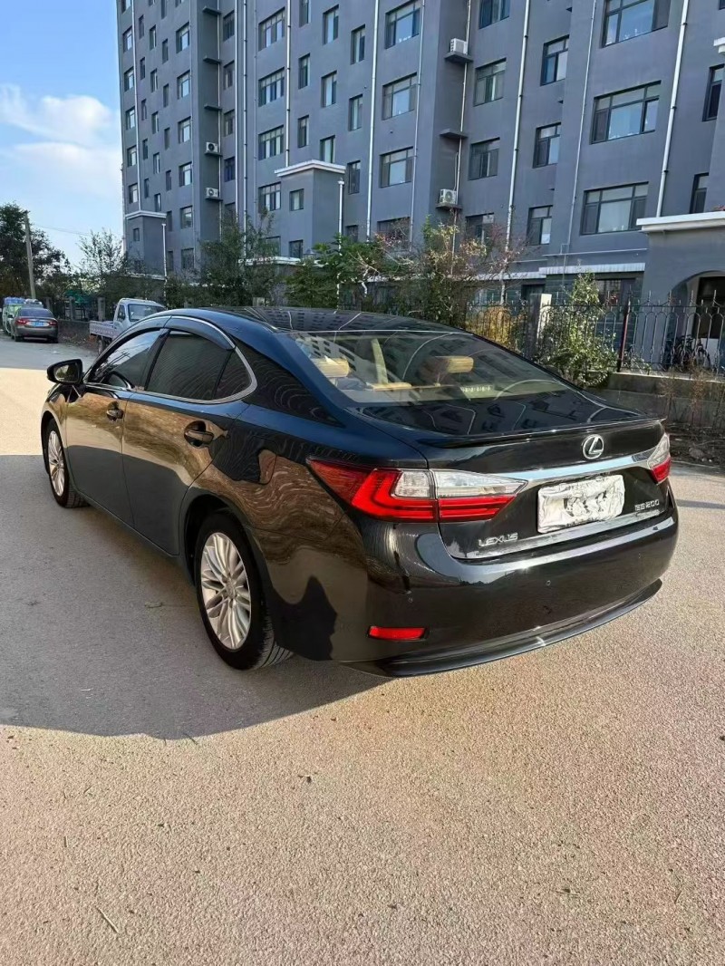 潍坊18年雷克萨斯ES7