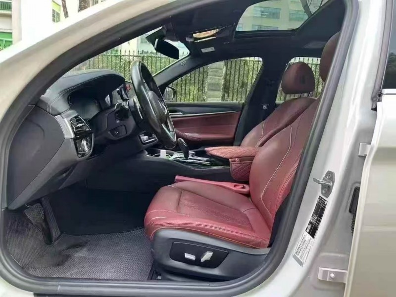 深圳22年宝马5系4