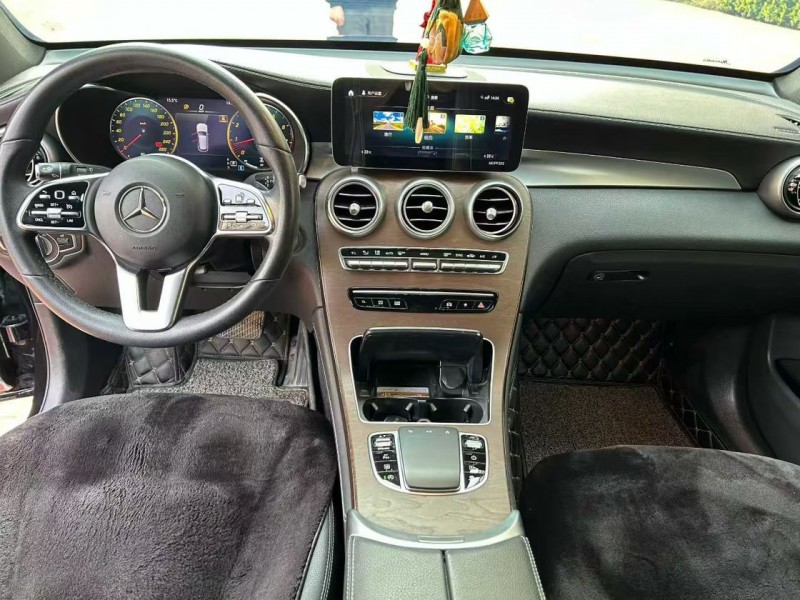 郑州19年奔驰GLC4