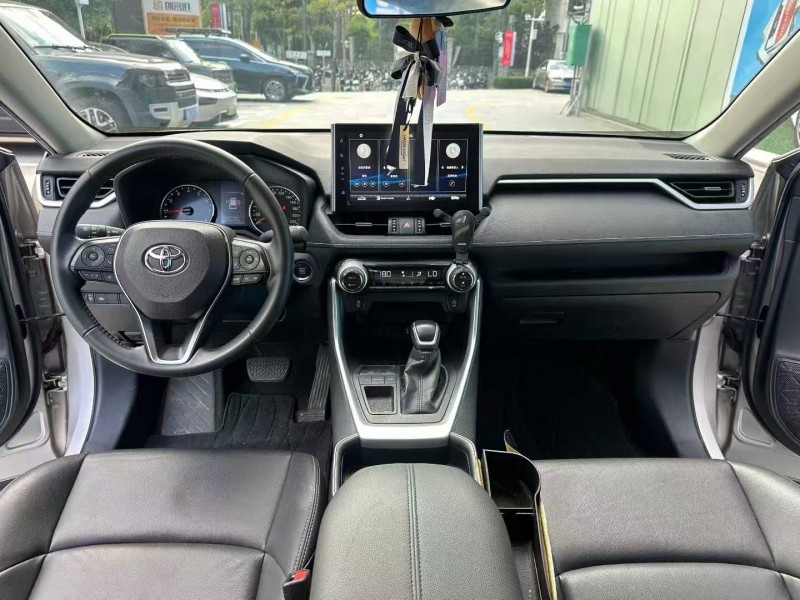 深圳21年丰田威兰达6