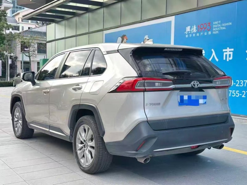 深圳21年丰田威兰达7