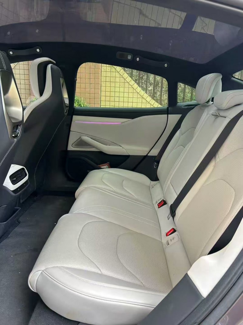 广州24年小米SU74