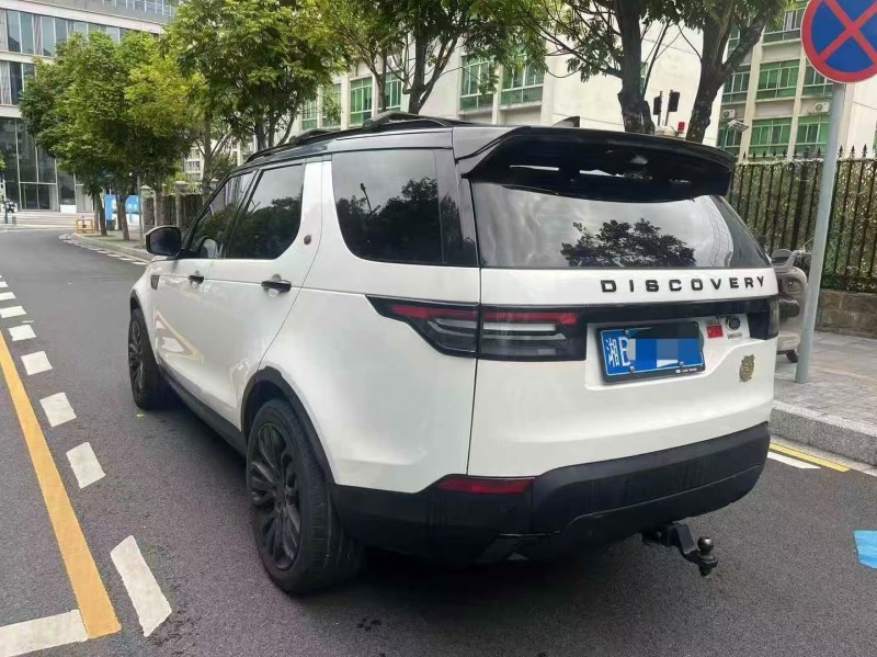 广州19年路虎发现7