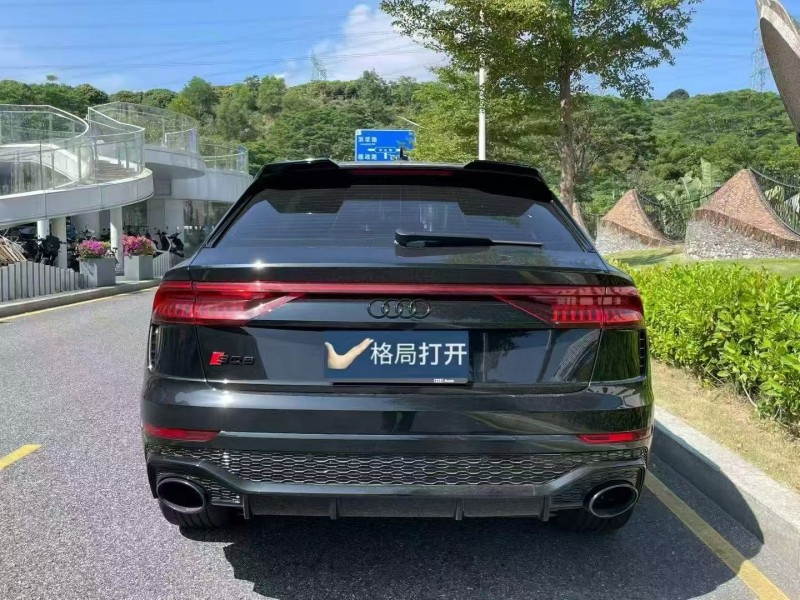 广州22年奥迪Q89
