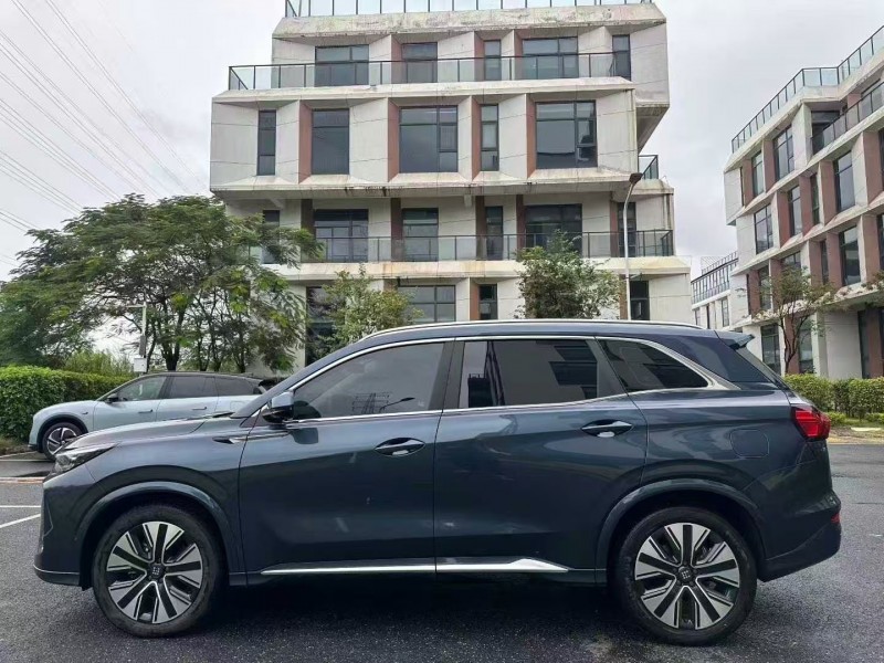 广州25年东风蓝电E53