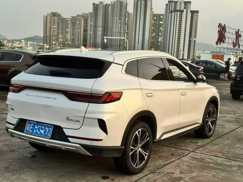 东莞21年比亚迪宋8