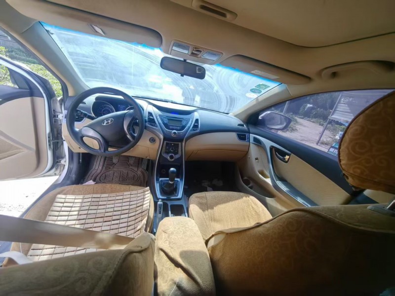 青岛15年现代朗动6