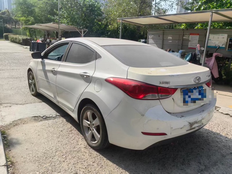 青岛15年现代朗动7