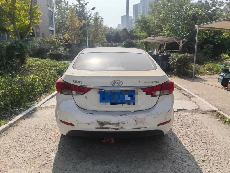 青岛15年现代朗动9