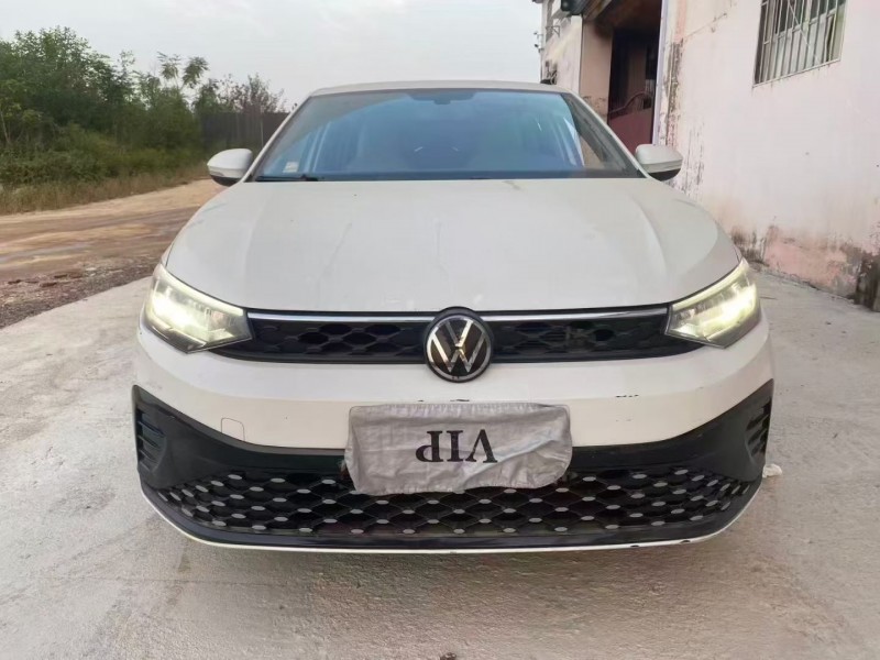 青岛24年大众朗逸1