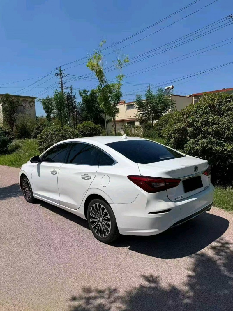 枣庄18年长安汽车逸动6