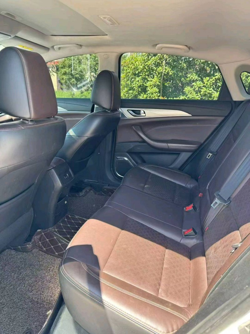 枣庄18年长安汽车逸动8