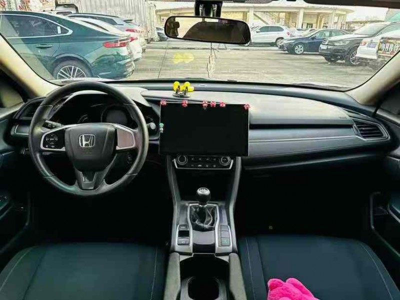 东莞17年本田思域5