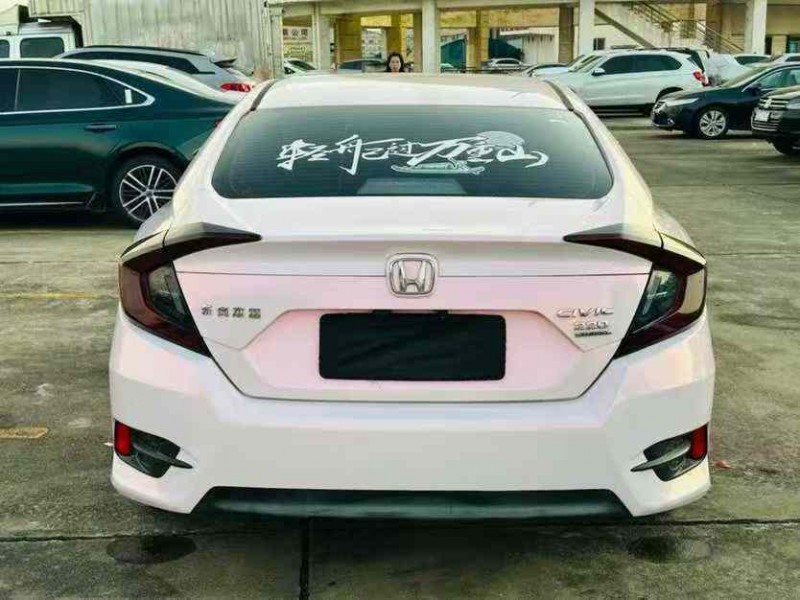 东莞17年本田思域8