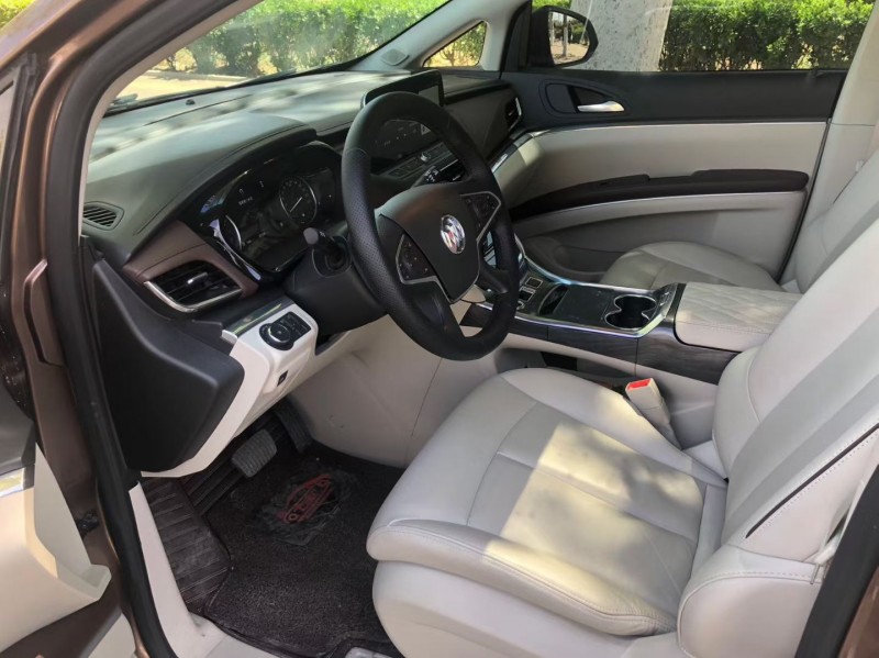 青岛20年别克GL84