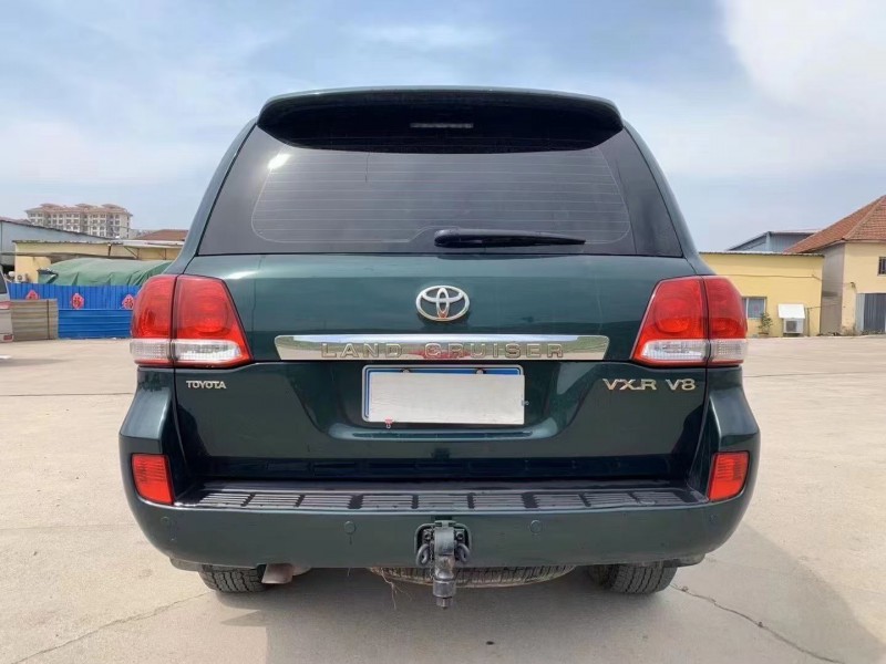 青岛10年丰田兰德酷路泽9