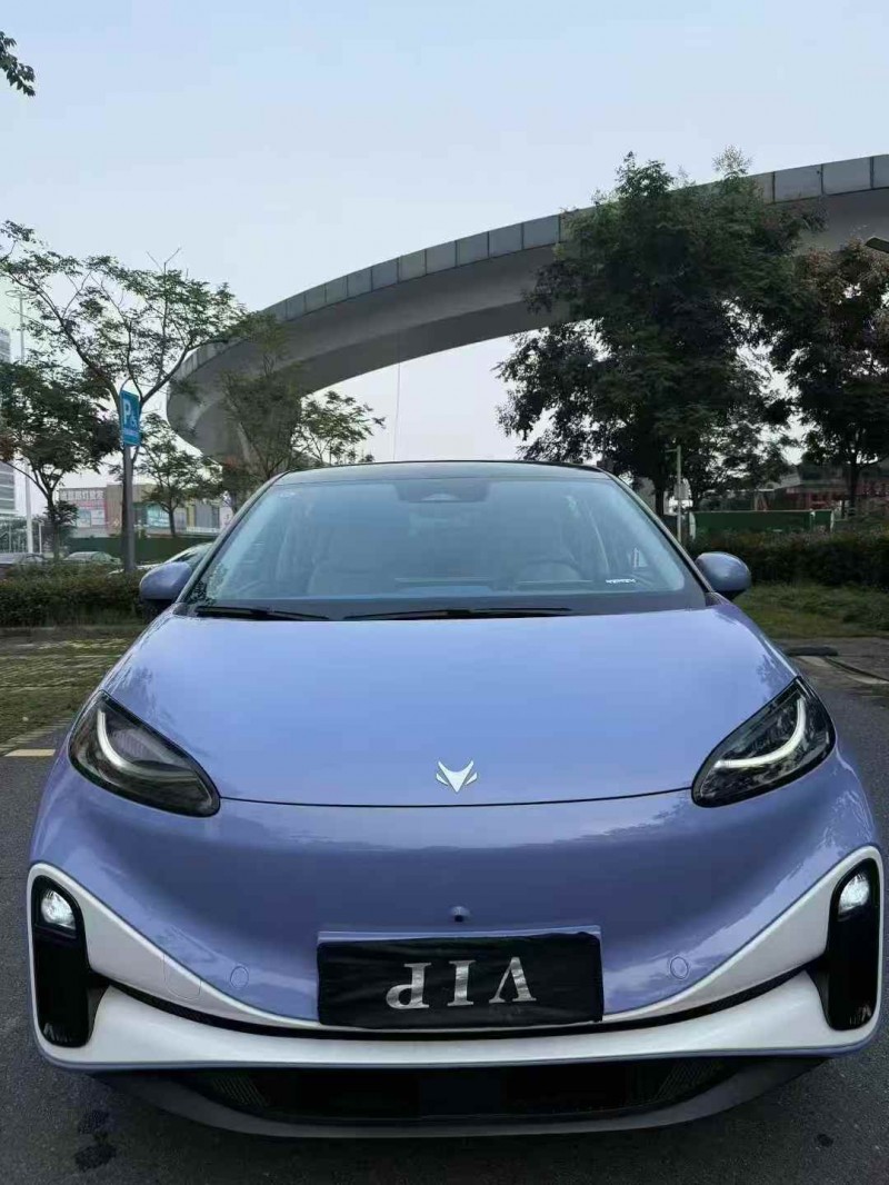 襄阳25年极狐汽车考拉1