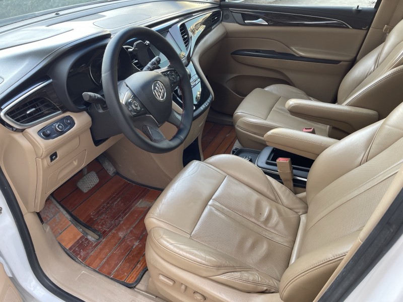 济宁17年别克GL84