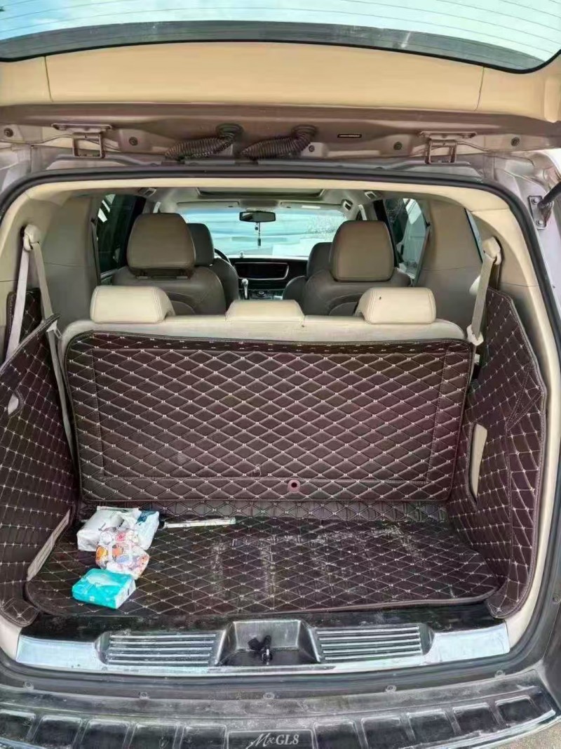 济宁17年别克GL85