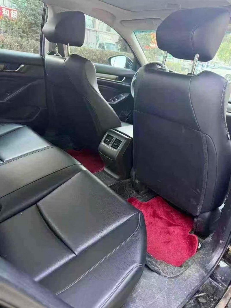 呼和浩特19年本田型格8