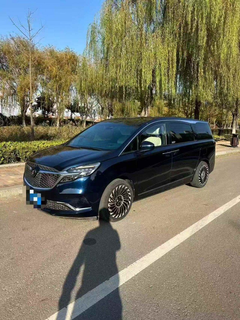 青岛20年别克GL83