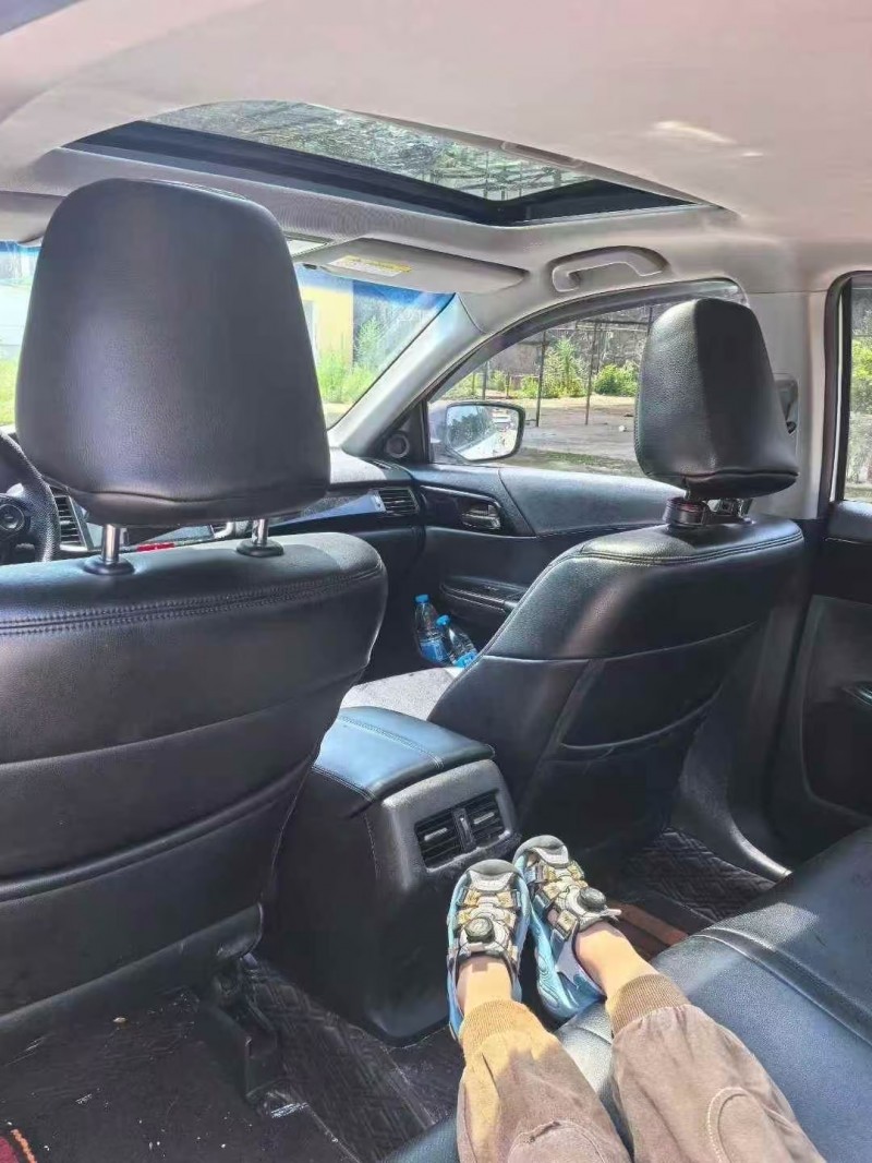 六盘水17年本田雅阁4