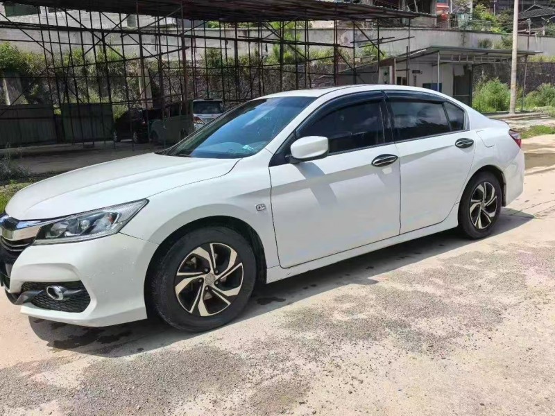 六盘水17年本田雅阁5