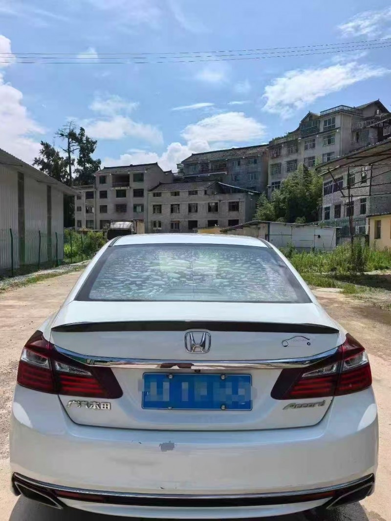 六盘水17年本田雅阁6