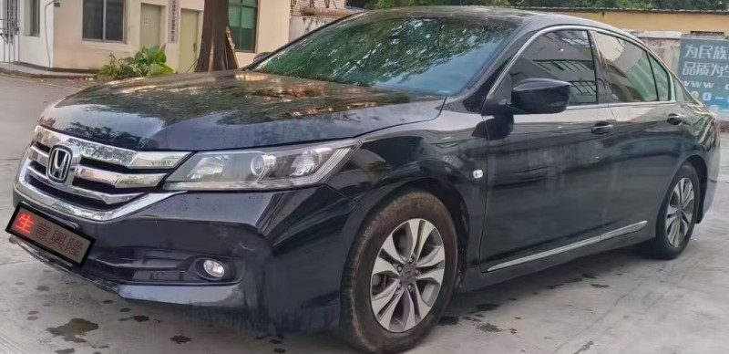 深圳16年本田雅阁2
