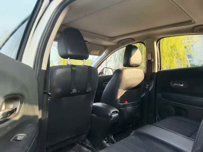 淄博16年本田缤智4