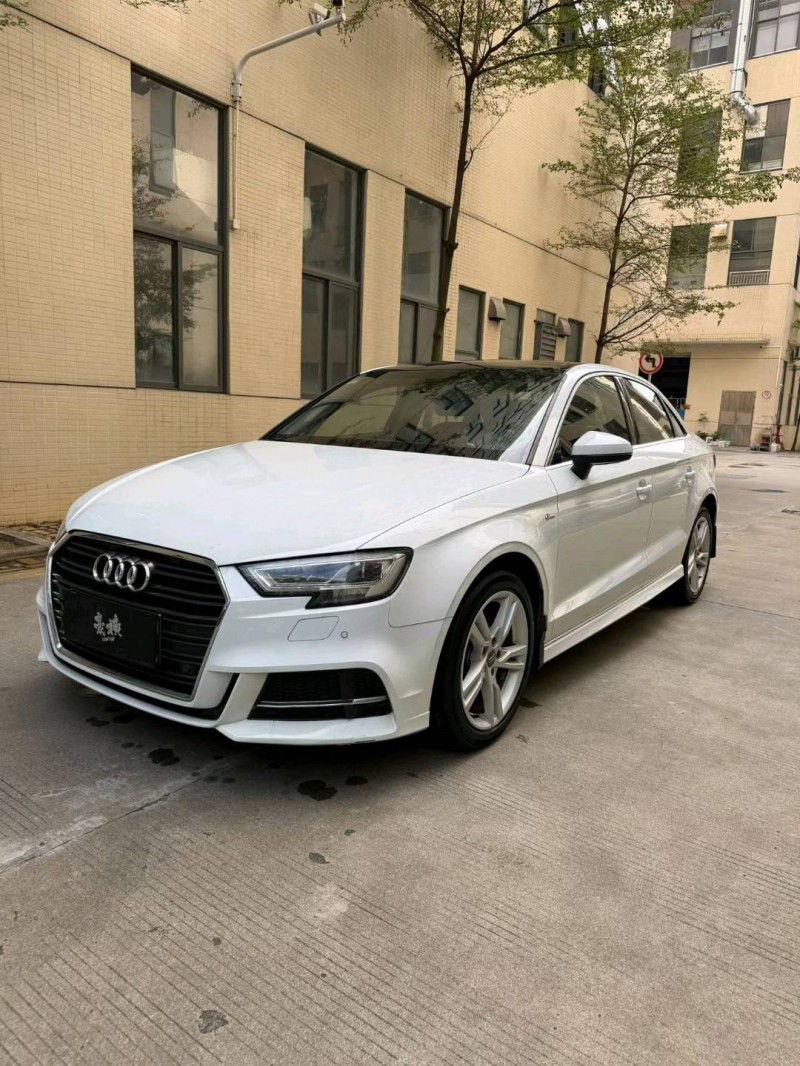 佛山19年奥迪A33