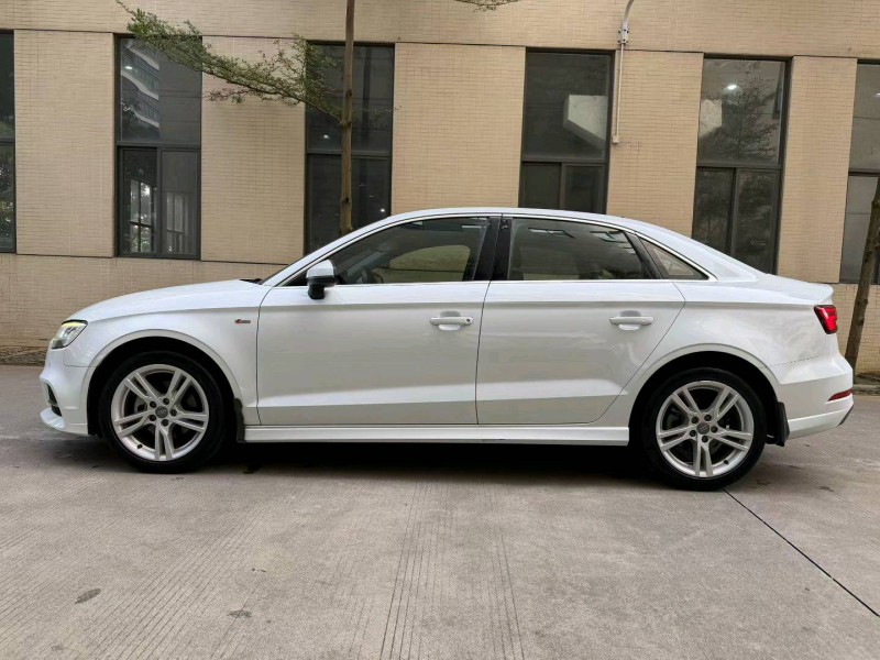 佛山19年奥迪A36