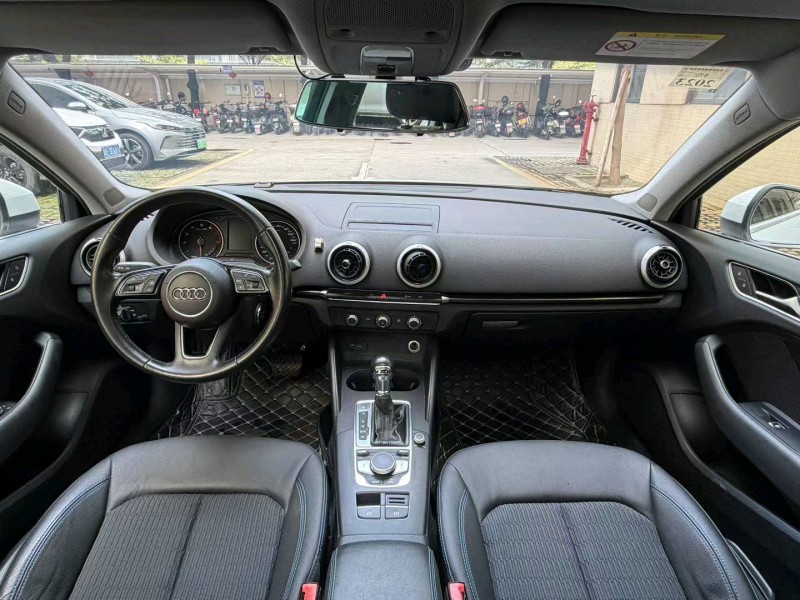 佛山19年奥迪A38