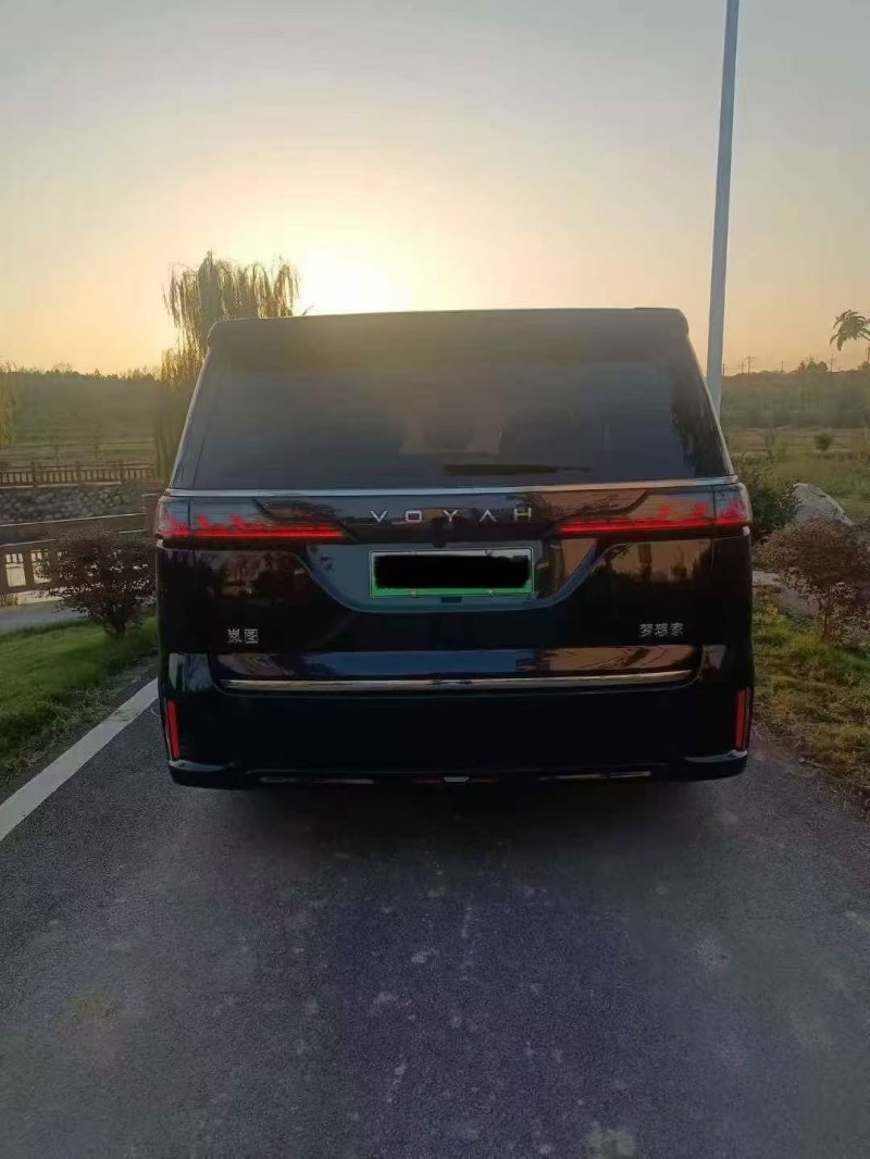 芜湖24年岚图汽车梦想家9