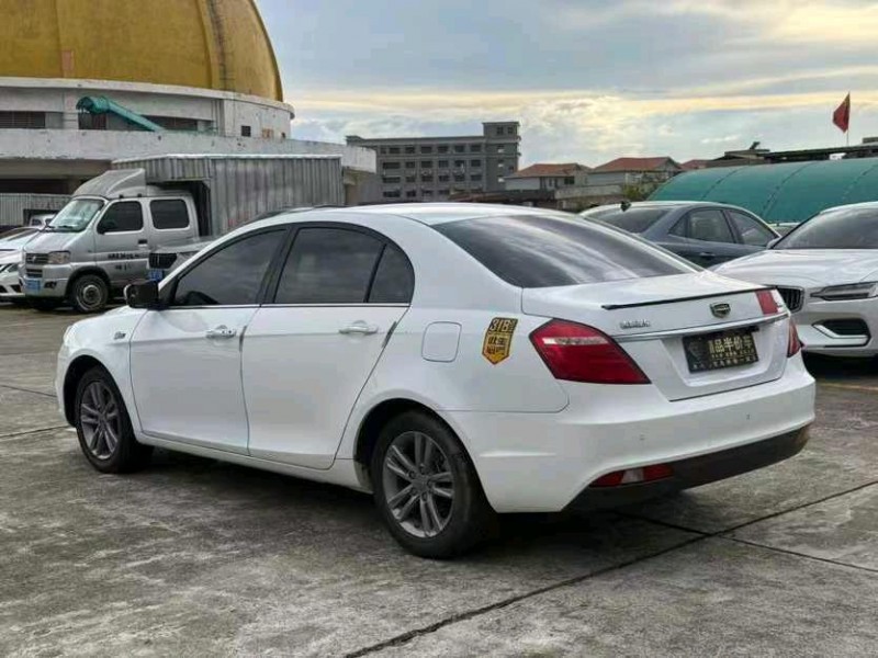 东莞17年吉利帝豪7