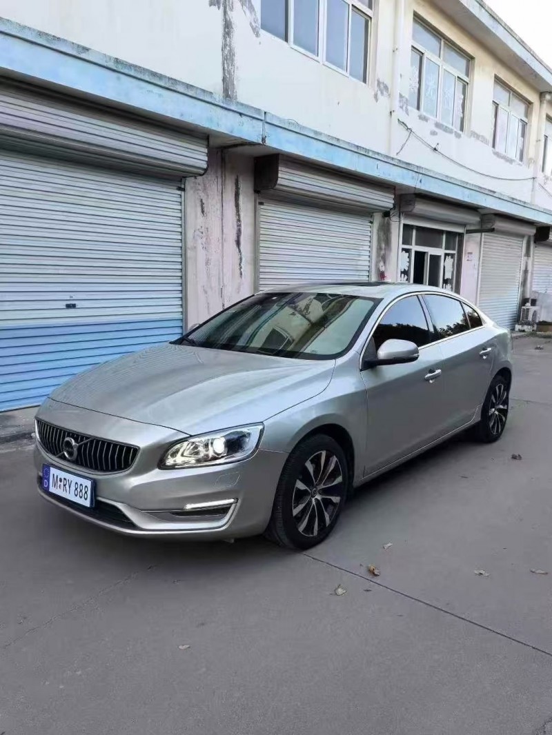 泰安18年沃尔沃S60L2