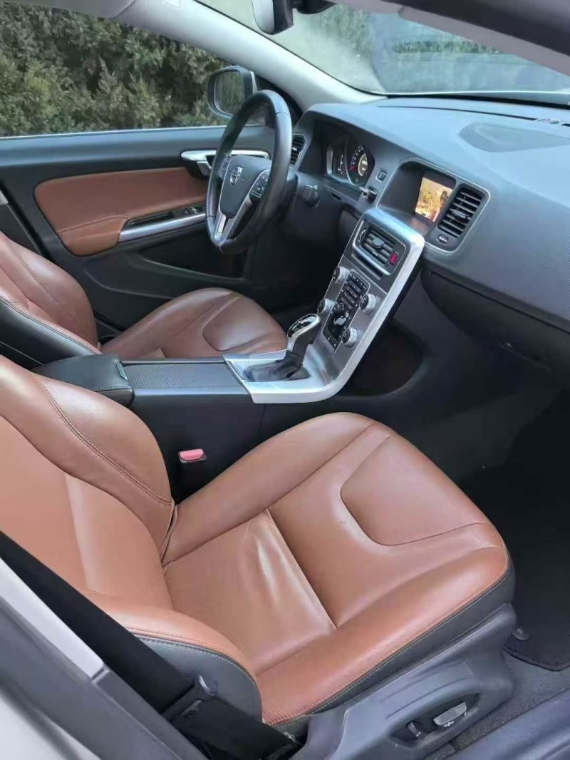 泰安18年沃尔沃S60L6