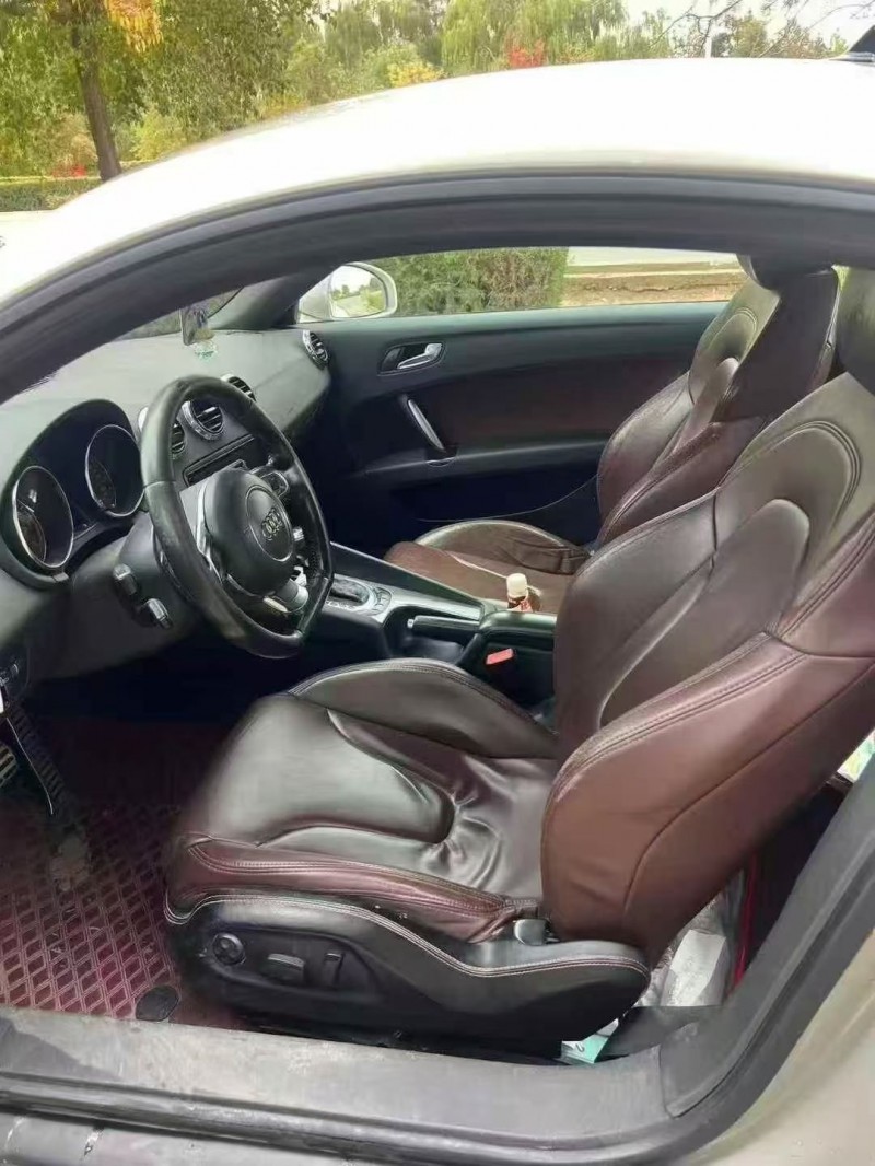 绍兴12年奥迪TT4