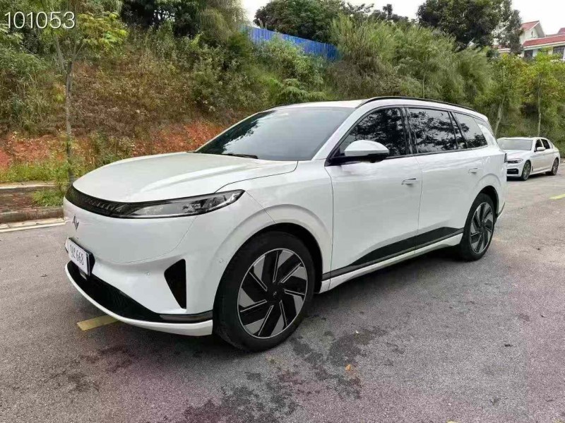 南宁24年东风奕派3