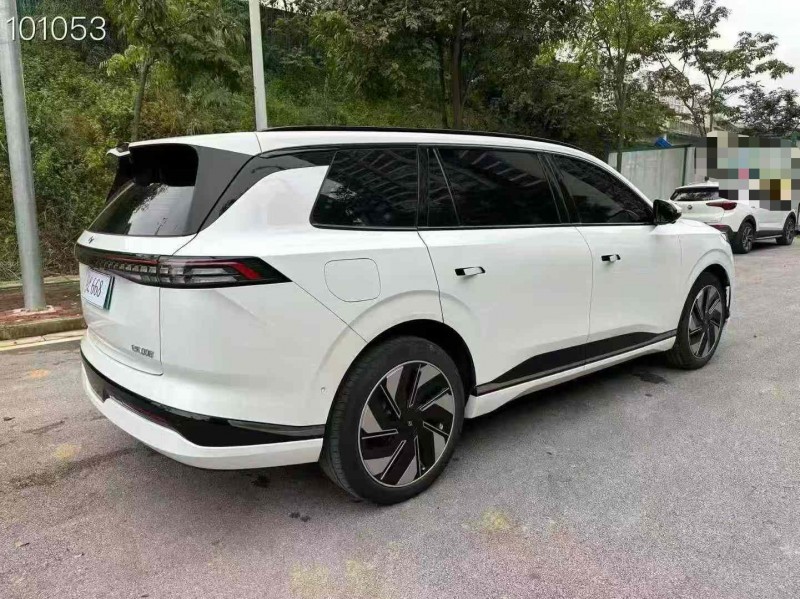 南宁24年东风奕派8