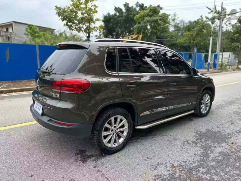 南宁18年大众途观8