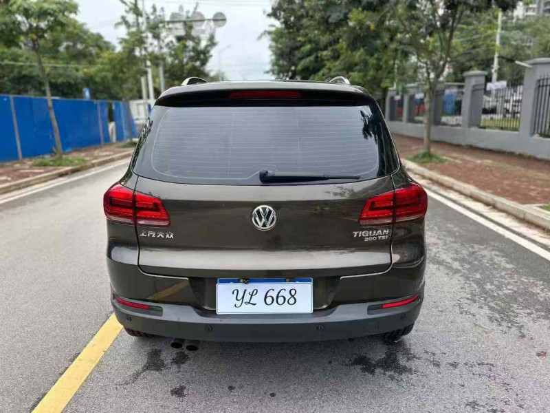 南宁18年大众途观9