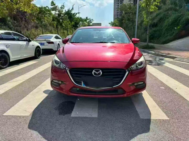 南宁18年马自达昂克赛拉1