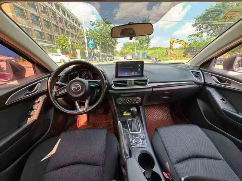 南宁18年马自达昂克赛拉5