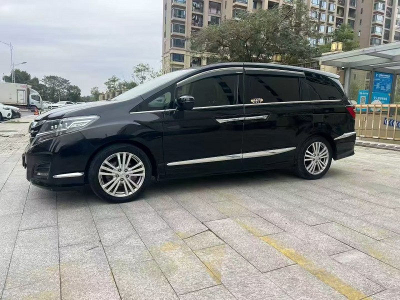 无锡17年本田艾力绅2