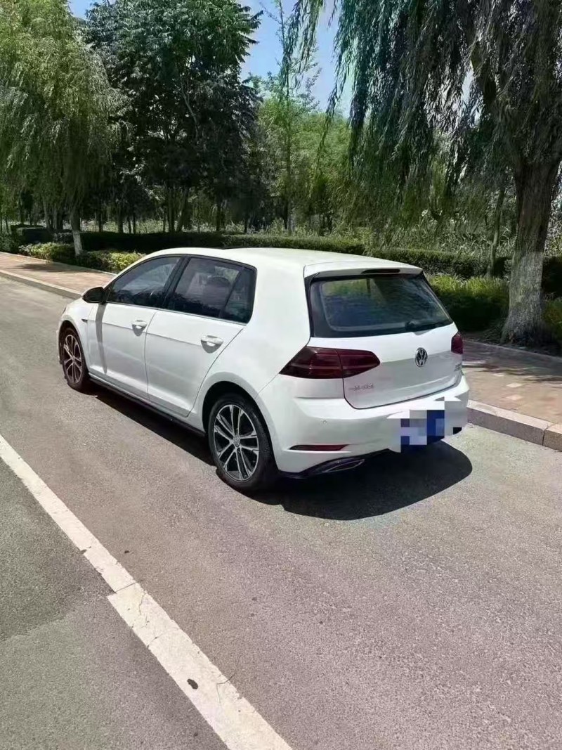 济宁20年大众高尔夫3